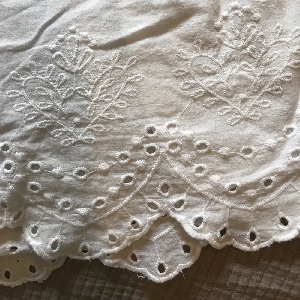 Loose-fitted White Shorts